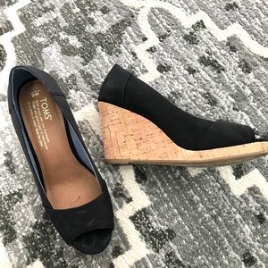 TOMS Women's Classic Wedge Espadrille Sandal